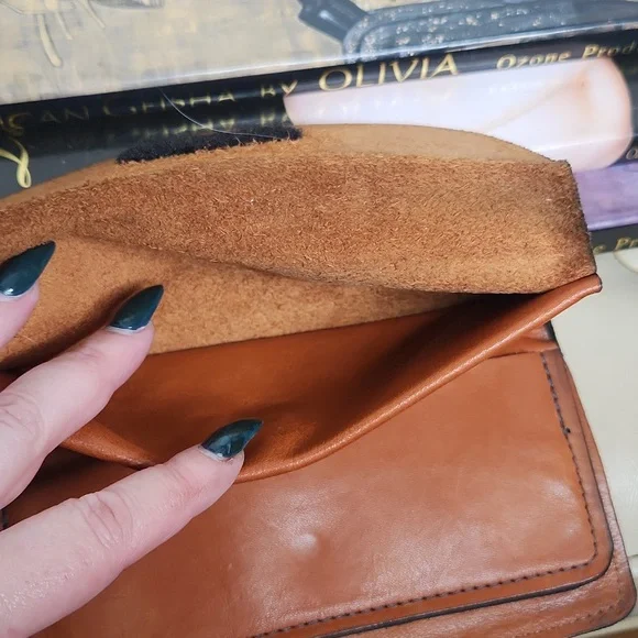 Vintage Handmade Brown Leather Wallet W/ Embossed Tropical Fantasy Dolphin - Picture 5 of 7